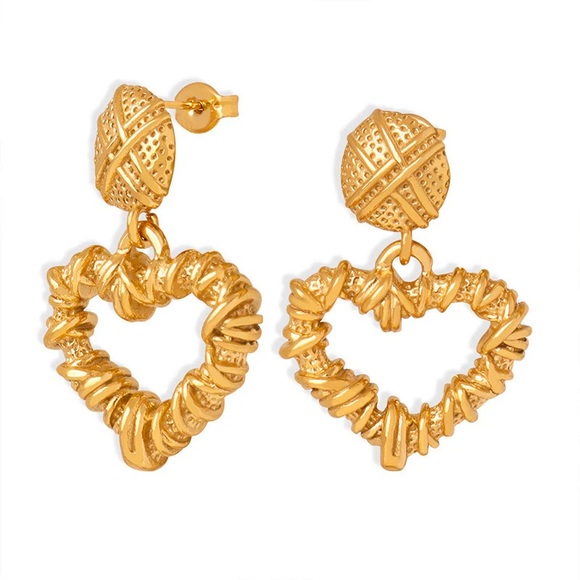 NEW💎18K Gold Plated Vintage Heart Earrings*Drop Earrings - Picture 6 of 6